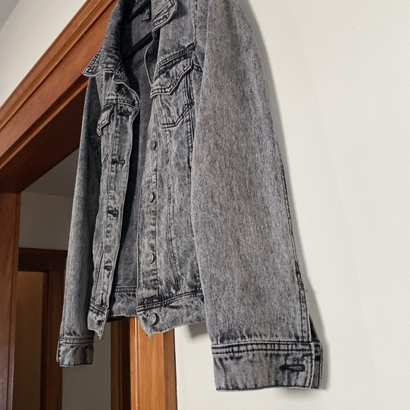 Acid Wash Jean Jacket - Picture 3 of 3